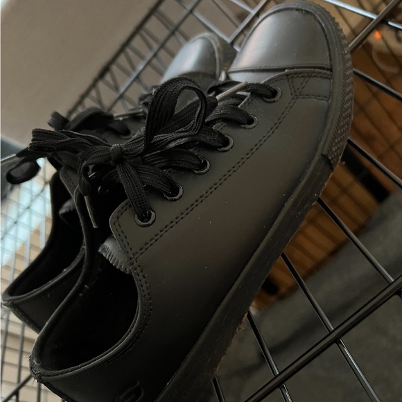 Sketchers Non-slip work shoes - Picture 3 of 3